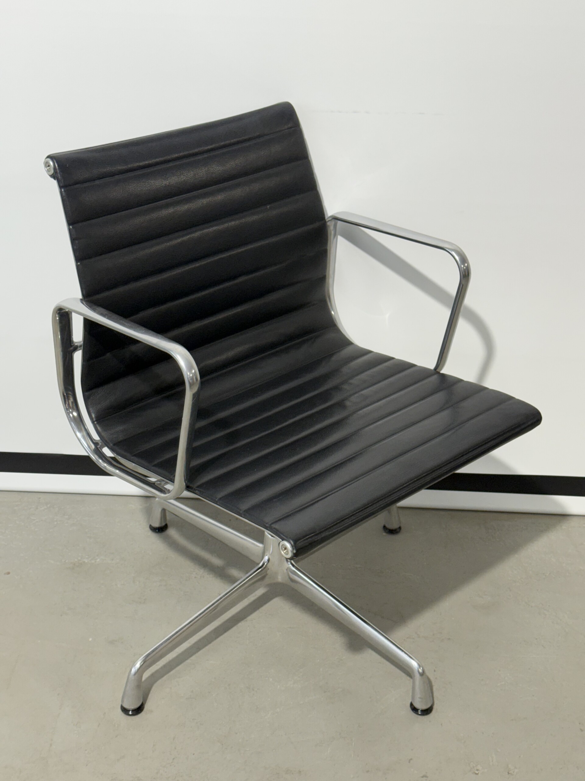 EA 108 – Vitra